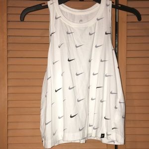 Nike crop